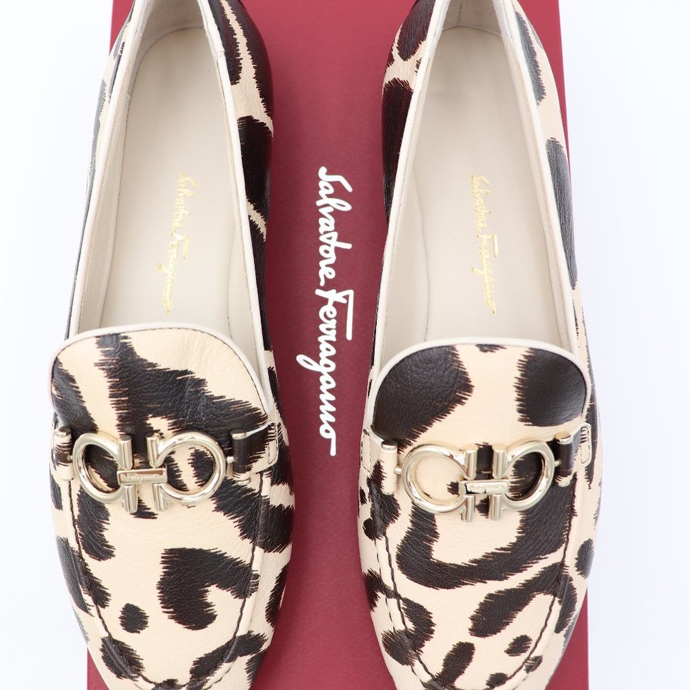 NIB Salvatore Ferragamo Trifoglio Gancini Bit Leopard Print Loafers Flats - Picture 3 of 16